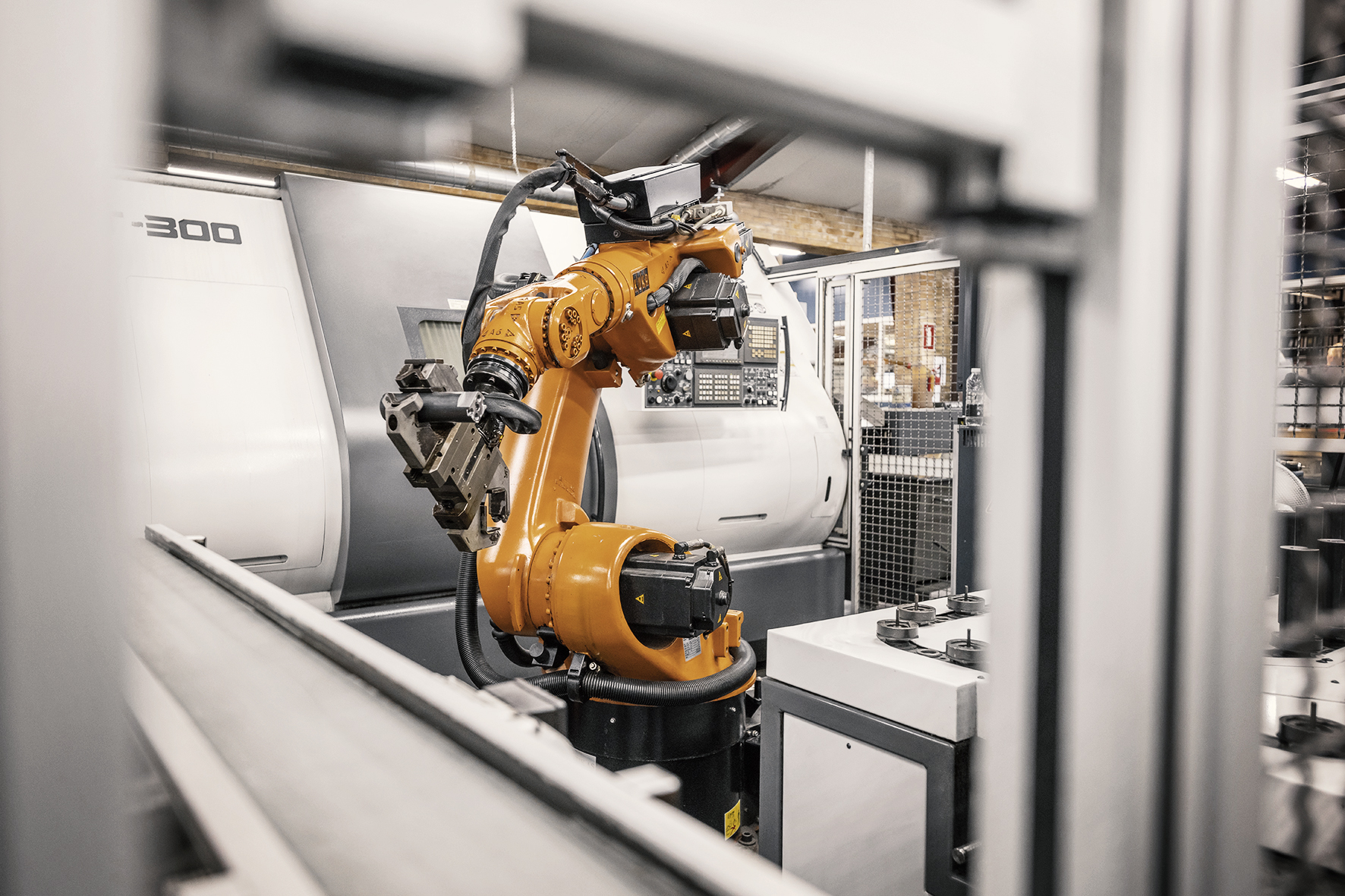 Redefining cylinder lubrication through innovation, service and partnership