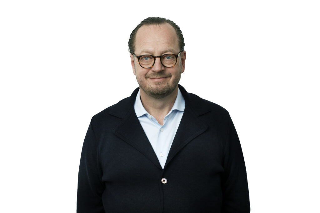 Portrait photo of Jesper Lok