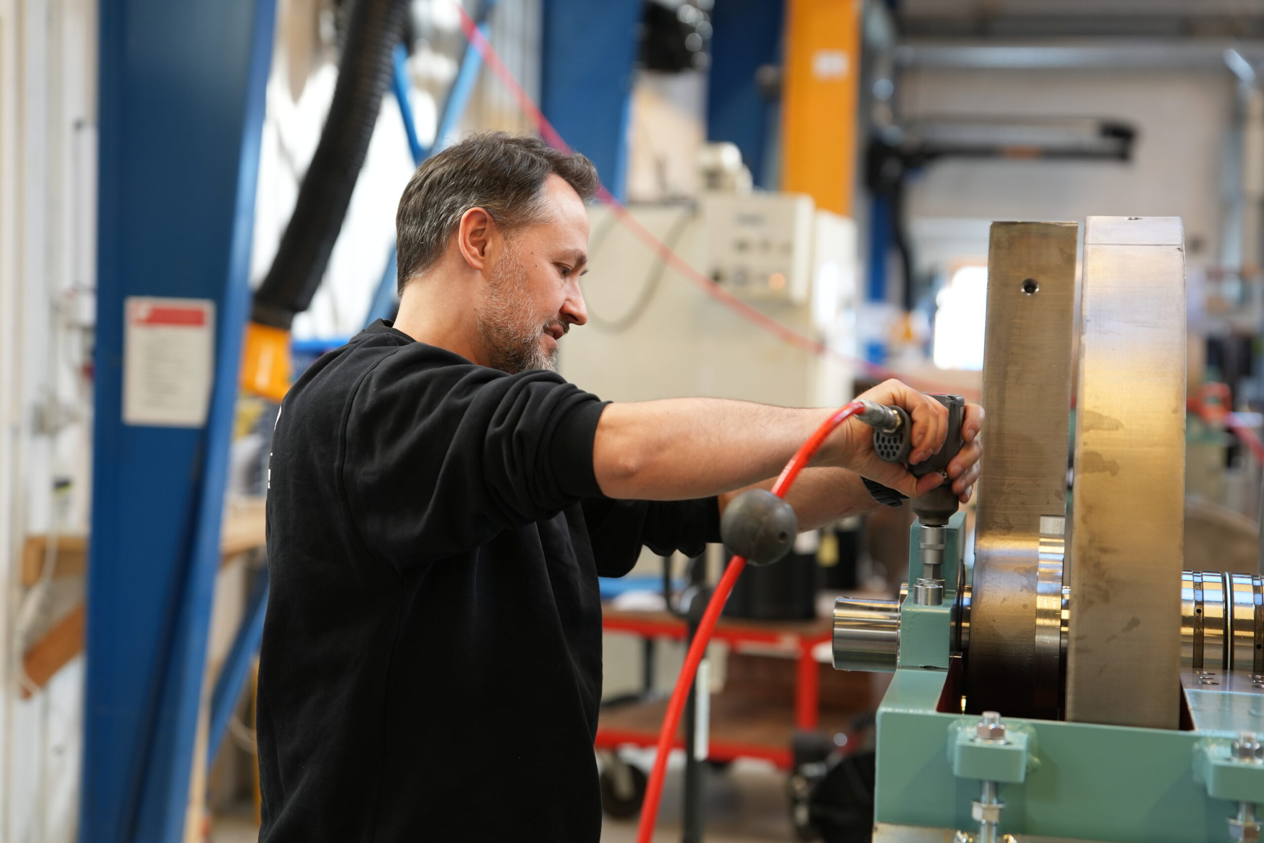 Case Study: From Turbulence to Balance – A Coin-Solid Result with G&O Compensators